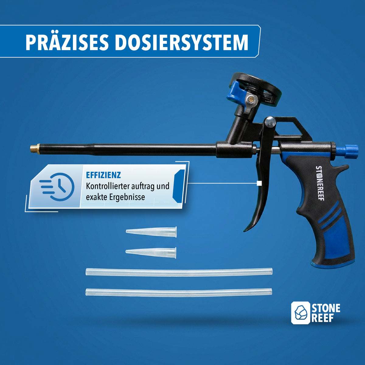 Nahaufnahme des Dosiersystems der Schaumpistole mit Verlängerungsröhrchen vor blauem Hintergrund.